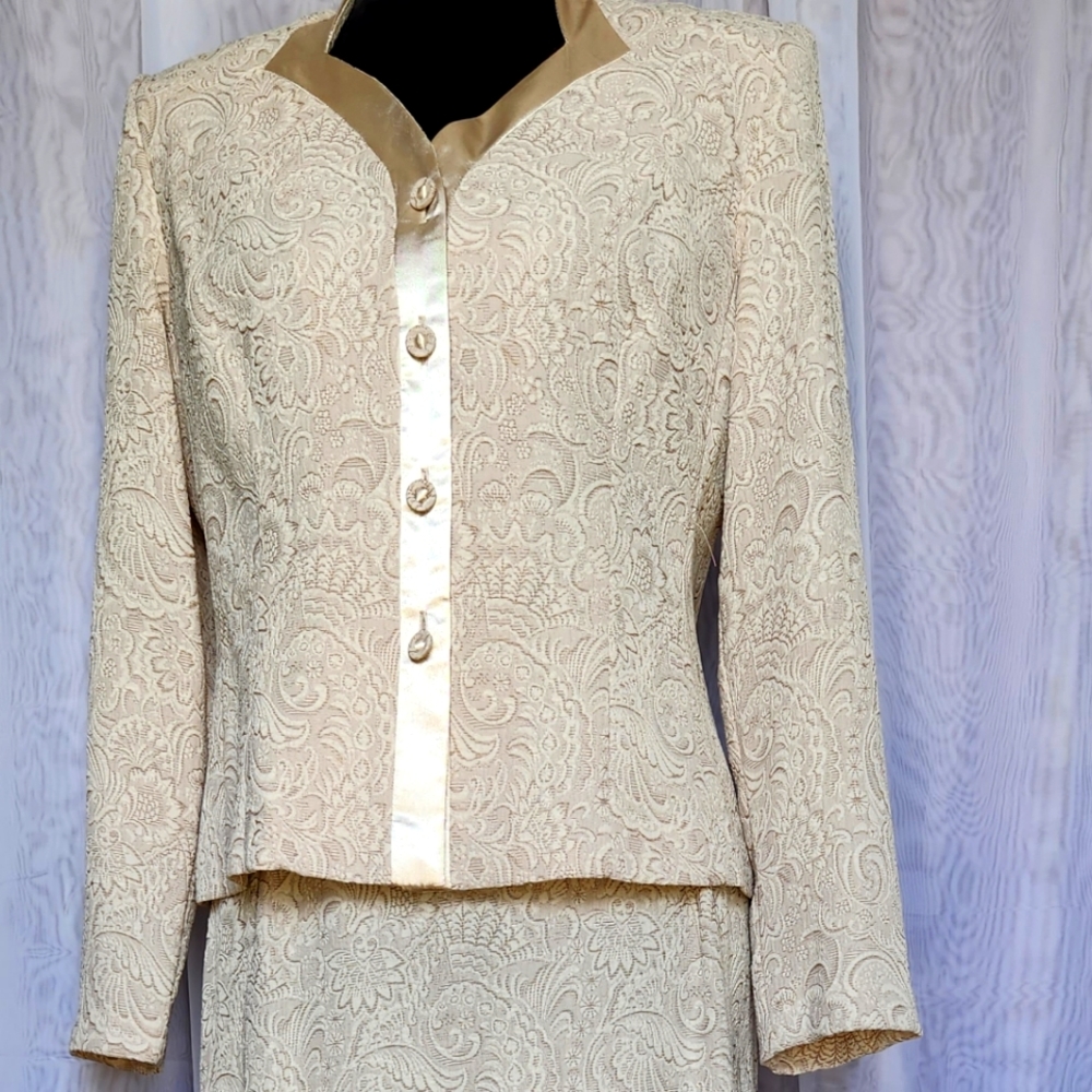 Women's Suit